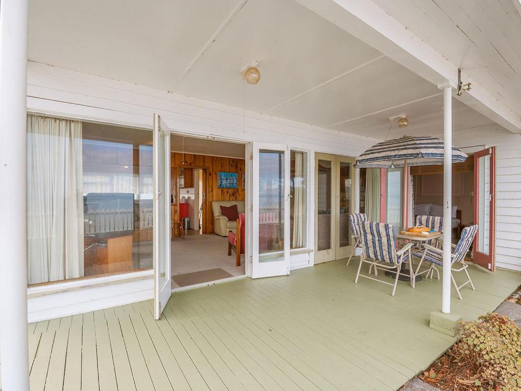 Lake Edge Cottage - Waitahanui Holiday Home Exterior photo
